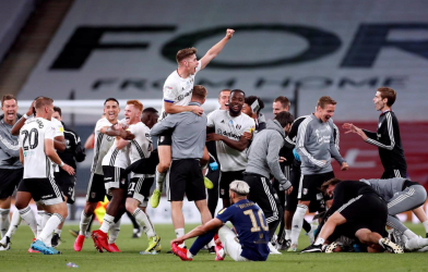 Thăng hạng, Fulham nhận khoản tiền gấp 3 lần vô địch Champions League