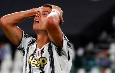 Ronaldo hết hy vọng đối đầu Barca