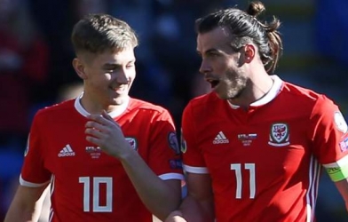 Chuyển nhượng ngày 4/11: MU đại chiến Liverpool vì 'viên ngọc' Championship