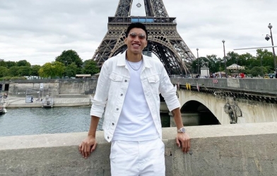 Văn Hậu thực hiện hành trình đặc biệt trước khi về Việt Nam