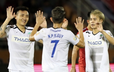 HAGL vs TP.HCM: Quân Bầu Đức vào thế chân tường