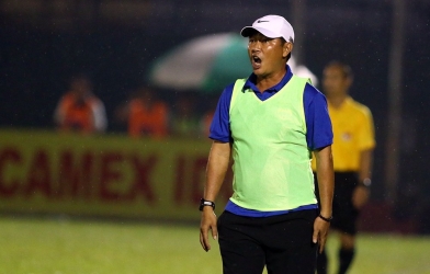 HLV Trần Minh Chiến: 'Đây không phải lúc nói đúng, nói sai'