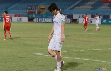 HLV HAGL tiết lộ lý do Tuấn Anh nghỉ thi đấu