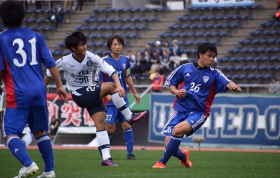 Cầu thủ Thái Lan nhận mưa lời khen nhờ tái hiện tuyệt phẩm của Beckham