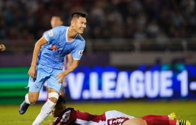 VIDEO: Tiền vệ TP HCM cảnh giác trước 'đồng đội cũ Công Phượng'