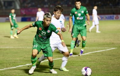 Kiatisak thất bại trong trận ra quân V-League 2021