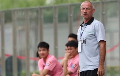 Thầy Công Phượng: 'Chúng tôi vẫn giữ lối chơi kiểm soát bóng ngắn'