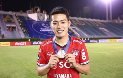 Thêm một đồng đội của Văn Lâm sắp sang Nhật Bản thi đấu