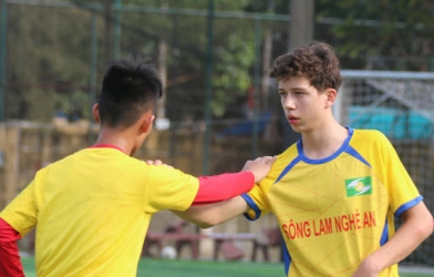 Tài năng trẻ mang hai dòng máu Việt-Séc gây ấn tượng mạnh tại SLNA