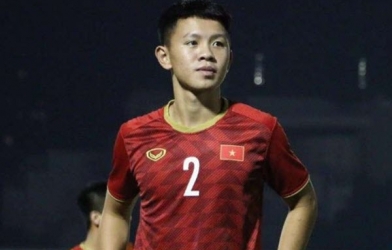 Vũ Tiến Long: Từ cầu thủ bị dọa cắt gân chân tới truyền nhân của Đình Trọng