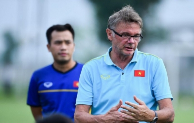 Báo Indo ngậm ngùi khi gián tiếp dâng ‘Phù thủy trắng’ Troussier cho Việt Nam