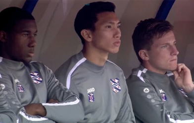 Văn Hậu và đồng đội tại Heerenveen đối diện với tương lai khủng hoảng