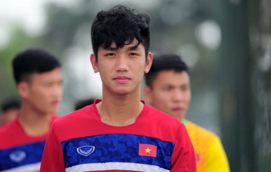 HLV Hoàng Anh Tuấn tiếc nuối với sự sa sút của tài năng từng sánh ngang Quang Hải