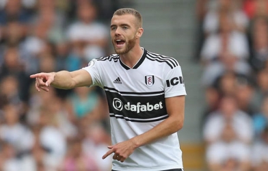 VIDEO: Người cũ của Arsenal sút tung lưới Chelsea