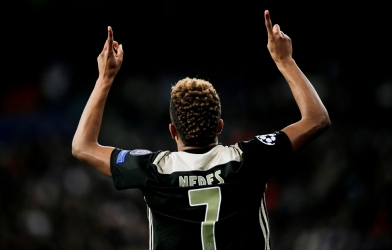 Ajax tạo địa chấn, Real chính thức trở thành cựu vương