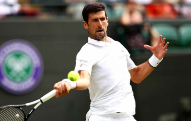 Djokovic dễ dàng lọt vào bán kết Wimbledon