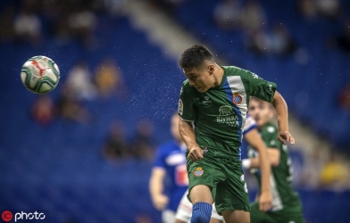 'Ronaldo Trung Quốc' tạo nên cột mốc lịch sử ở Europa League