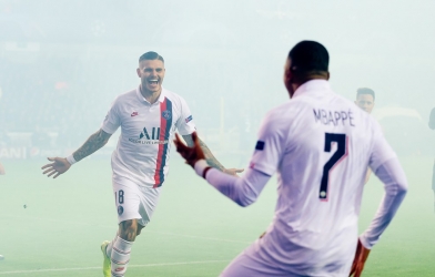 Mbappe lập hat-trick, PSG hủy diệt đội bóng từng hòa Real