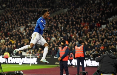 Đánh bại West Ham, Leicester tiếp tục đua vô địch 