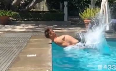 VIDEO: Cú nhào lộn thách thức tử thần gây sốt mạng xã hội