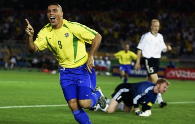 Cannavaro: 'Bóng đá thế giới chỉ có một Ronaldo thực thụ'