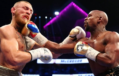 'Độc cô cầu bại' Mayweather hạ gục McGregor ở trận chiến lớn nhất lịch sử