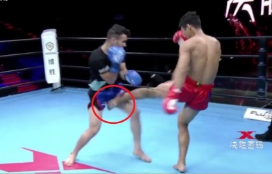 VIDEO: Võ sĩ Trung Quốc đá vào chỗ hiểm, hạ gục đối thủ sau 10 giây