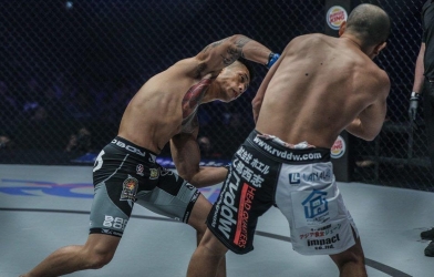 'Vua MMA gốc Việt' và đòn đánh thần sầu tạo dựng tên tuổi