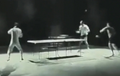 VIDEO: Lý Tiểu Long dùng côn nhị khúc đánh bóng bàn hạ 2 cao thủ