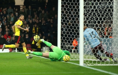 'Cuộc chiến sinh tồn' ở Ngoại hạng Anh