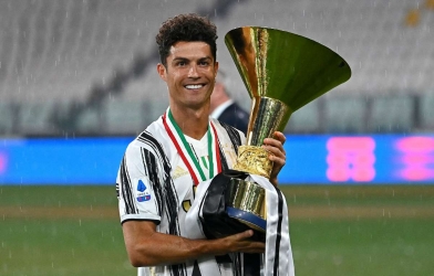 Ronaldo hé lộ tương lai sau chức vô địch cùng Juventus
