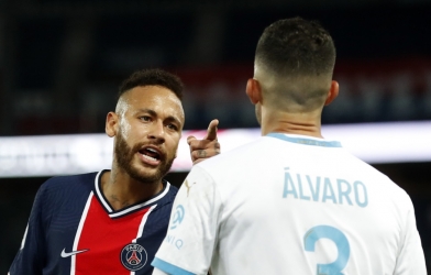 Neymar đối diện án treo giò 7 trận