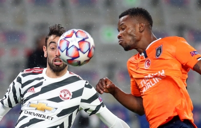 Rio Ferdinand 'điên tiết' với hàng thủ của MU