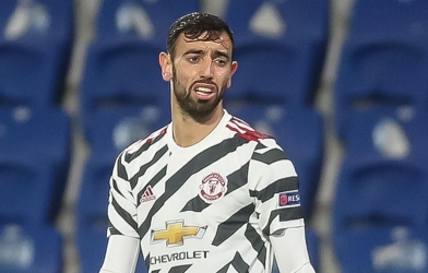 Thống kê thảm hại của Bruno Fernandes trận MU thua Istanbul