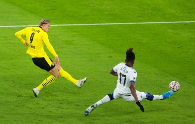 Haaland rực sáng, Dortmund thắng dễ Brugge