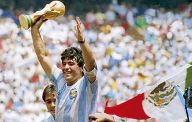 Diego Maradona - thiên thần và ác quỷ