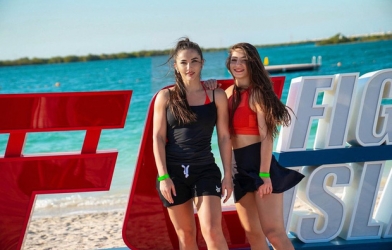 Ngắm nhìn nhan sắc của nữ võ sĩ MMA 'vợ quốc dân'