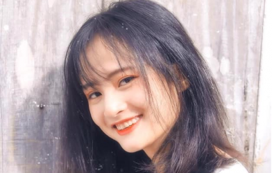 Vẻ đẹp 'say đắm lòng người' của nữ streamer Heavy Alice