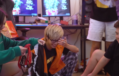 Linh Ngọc Đàm tổ chức Noel: Đồng 5 nhận được 'đồ nhạy cảm'