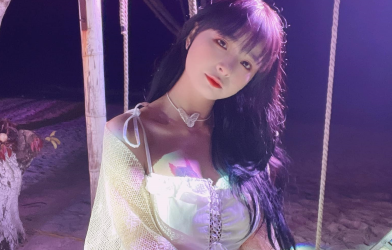 Vẻ đẹp 'hút hồn' của nữ streamer Liên Quân Mobile Mèo 2k4