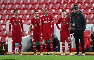 Liverpool cần tự giải thoát sức ép