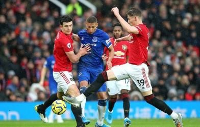 MU vs Everton: Vật ngáng đường chặn đứng cỗ xe tăng?