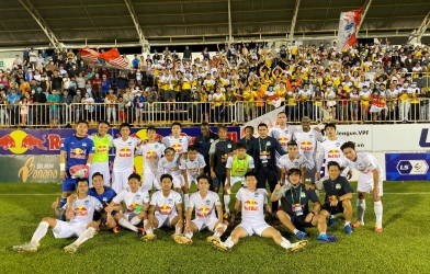 Giành chiến thắng khó khăn: Kiatisuk đã khiến CĐV HAGL vừa lòng?