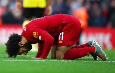 'Vua Ai Cập' cứu rỗi Liverpool 