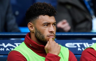 HLV Klopp xác nhận Chamberlain chấn thương hết năm