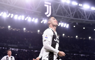 Cristiano Ronaldo - Kẻ tiên phong bất tử