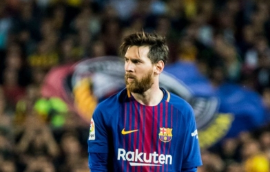 Messi ra yêu sách 'không tưởng' để ở lại Barca