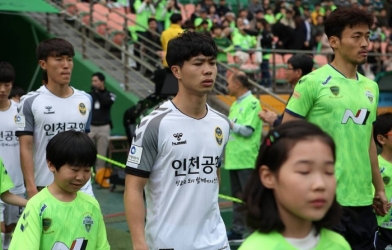 Hàn Quốc: CĐV phải đo thân nhiệt trước khi vào sân