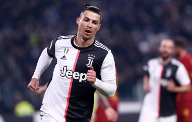 VIDEO: Ronaldo đóng vai cứu tinh cho Juventus