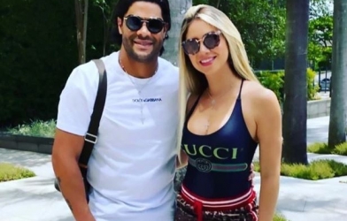 Tiền đạo Hulk ly hôn, cưới cháu gái của vợ